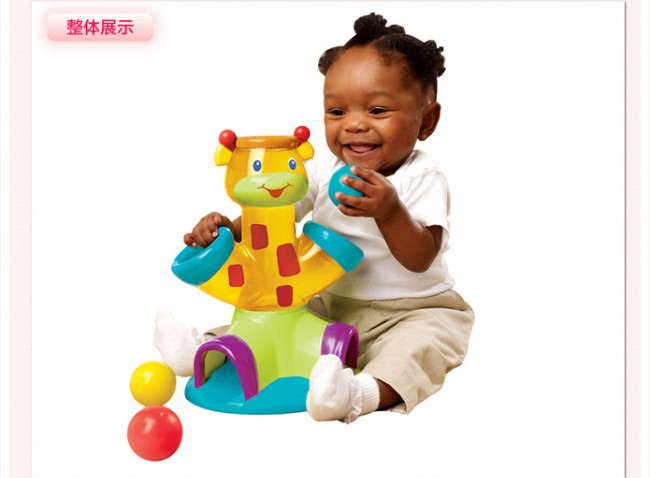 【品牌】:KIDS -Bright Starts 奥波 【产品】:乐乐球长颈鹿玩具 【产地】:中国制造 美国销售 【材质】:塑胶 【适用】:3个月以上宝宝 【品牌介绍】:Bright Starts是美国特别受欢迎的婴幼儿玩具品牌,是KID SII旗下品牌。做工精美,设计贴心,多款产品都获得数项国际设计大奖。他们设计制造的玩具,很多适合0-2的宝宝。而且功能全面,颜色丰富,音乐动听,质量安全,很好的结合了视觉、听觉上的效果,更好地帮助宝宝开发认知和动手能力。 【产品说明】:这款乐乐球长颈鹿让宝宝爱上动手拿球